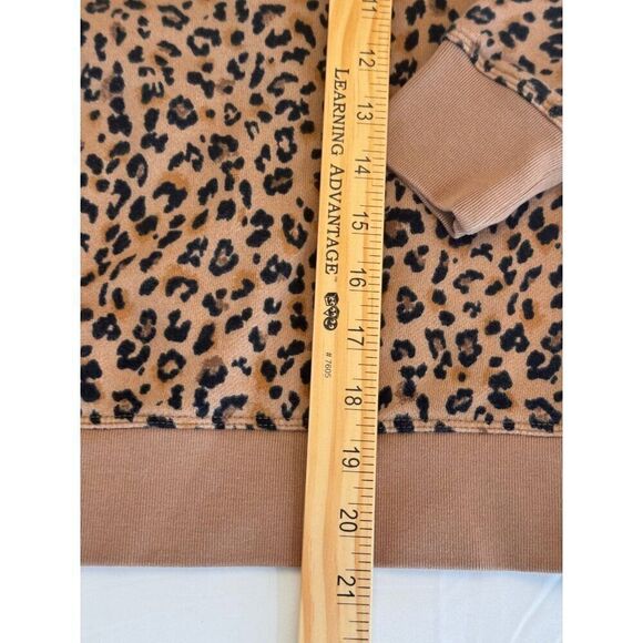 J. Crew Cozy Leopard Print Crewneck Sweatshirt Sz XS EUC preppy, soft - Picture 5 of 7